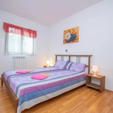 Kristina - Roj427 By Interhome * Žminj