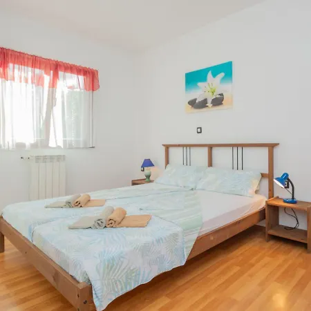 Casa vacanze Kristina - Roj427 By Interhome